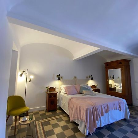 Dimora Dei Minoriti Bed & Breakfast CTA Exterior photo