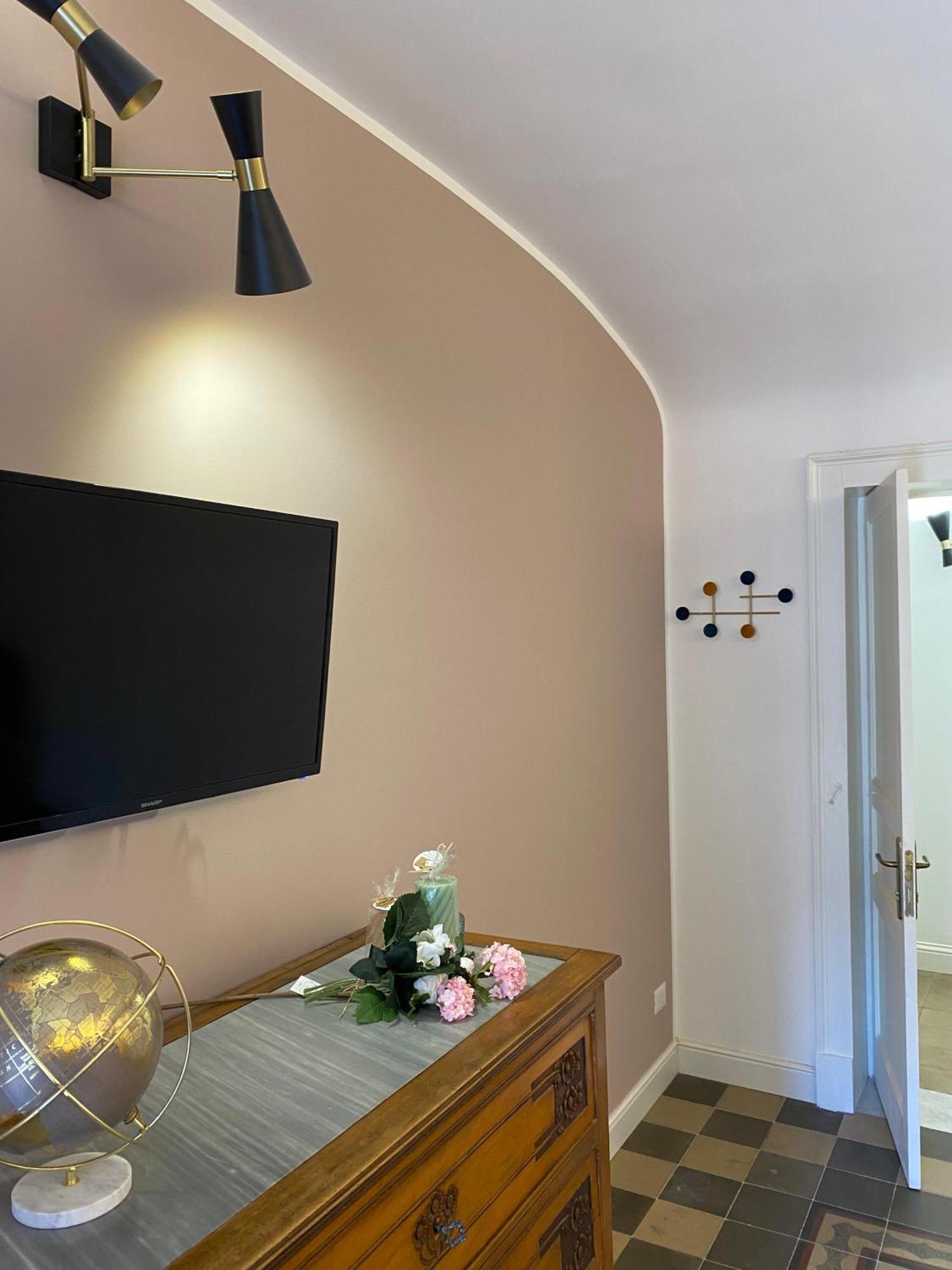 Dimora Dei Minoriti Bed & Breakfast CTA Exterior photo