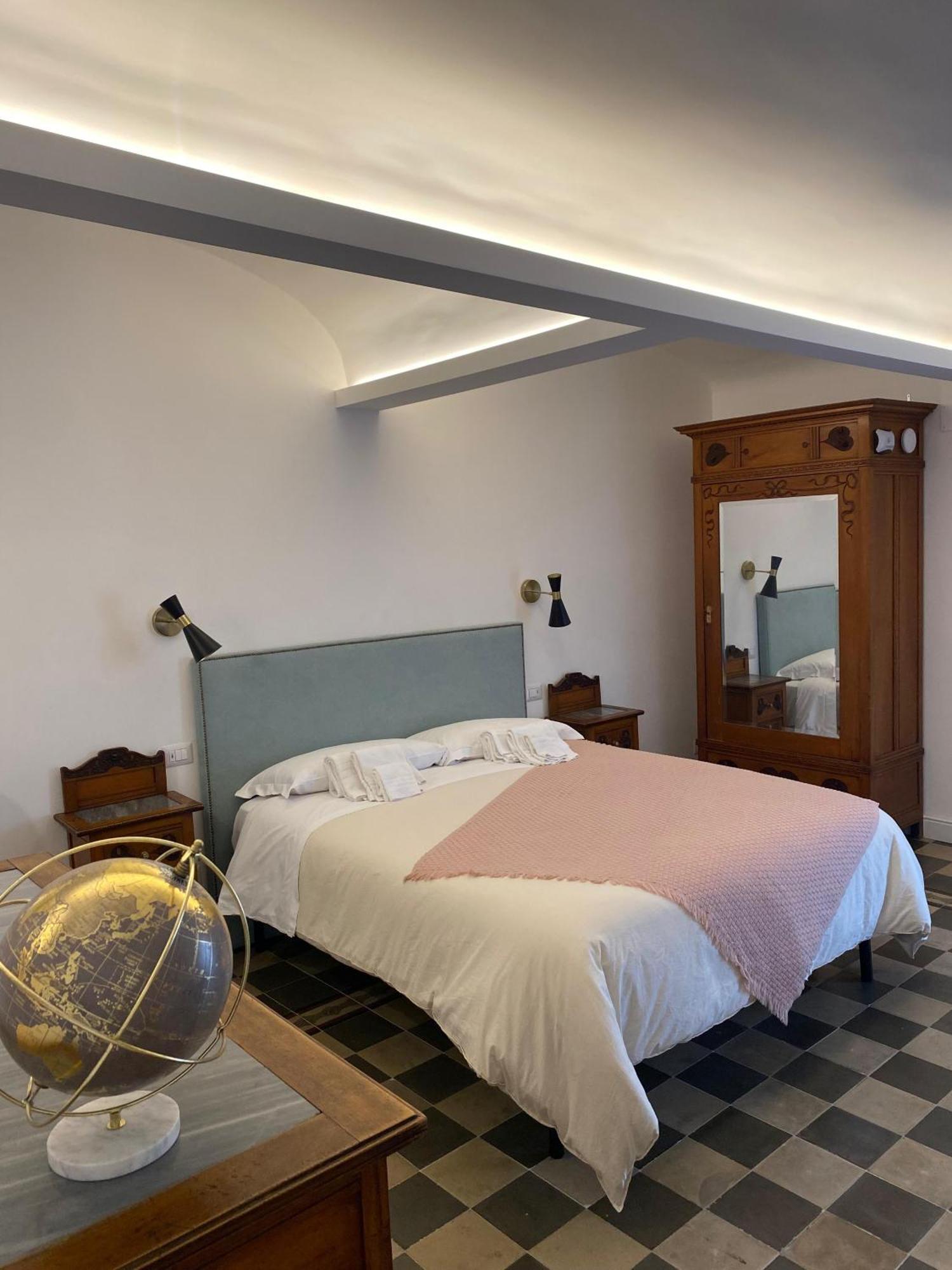 Dimora Dei Minoriti Bed & Breakfast CTA Exterior photo