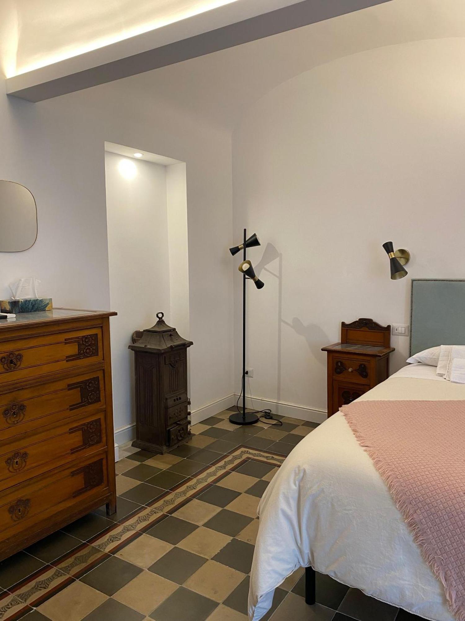 Dimora Dei Minoriti Bed & Breakfast CTA Exterior photo